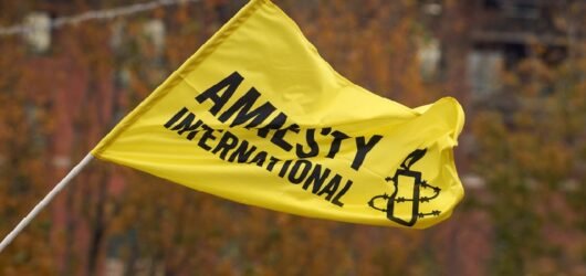 Amnistía Internacional alerta de crímenes de lesa humanidad en El Salvador bajo el régimen de excepción