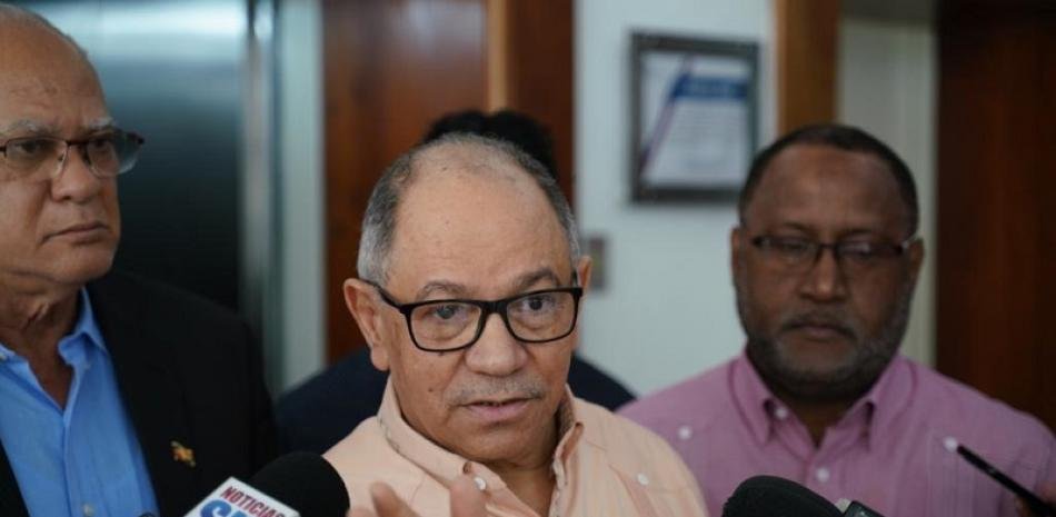 Pepe Abreu rechaza reintroducción de la reforma laboral en el Congreso Nacional