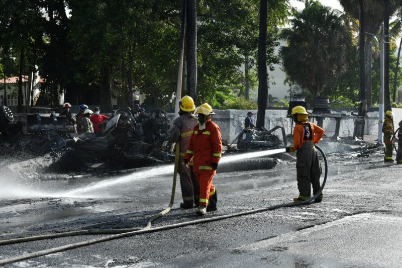 Explosión de camión tanquero en el Malecón deja al menos dos fallecidos en Santo Domingo