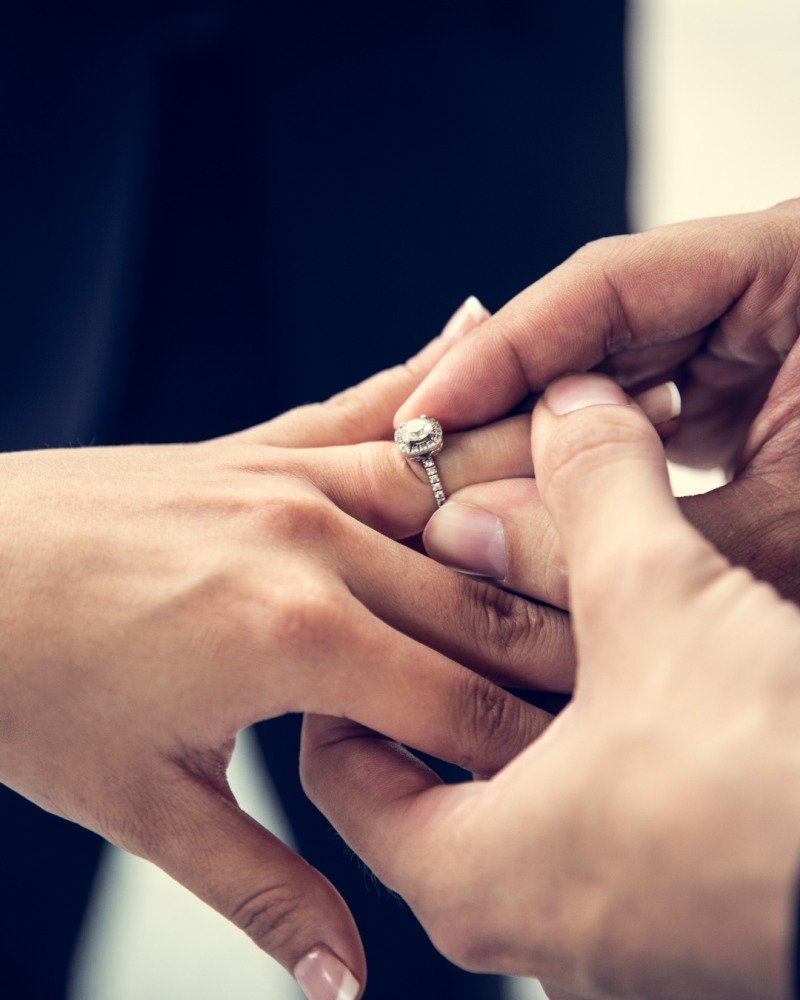EE. UU. refuerza la vigilancia sobre matrimonios falsos usados en trámites migratorios