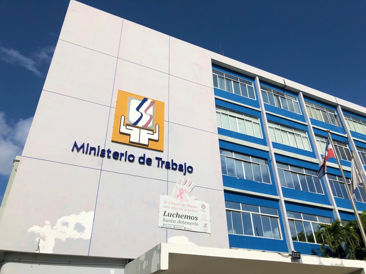 Ministerio de Trabajo exhorta a empleadores a flexibilizar jornadas laborales en provincias bajo alerta amarilla